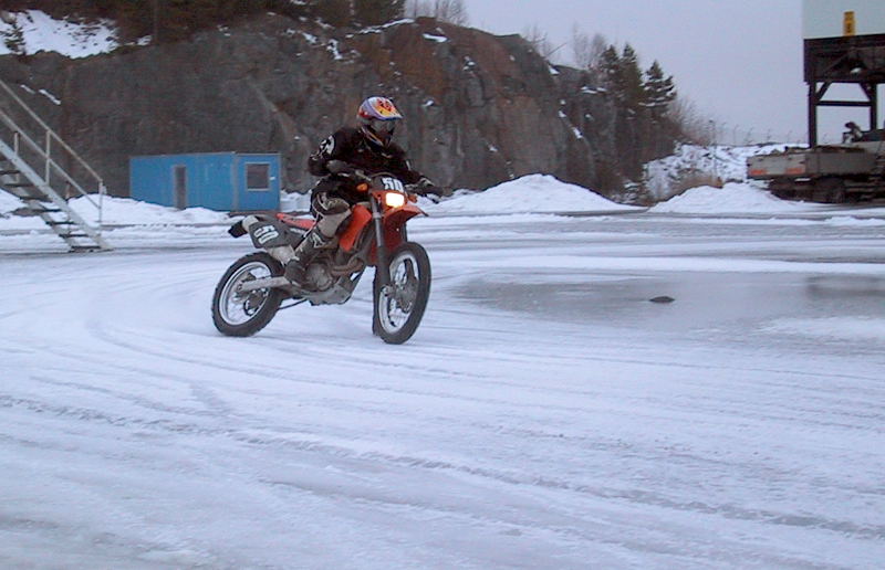 Håkan laddar